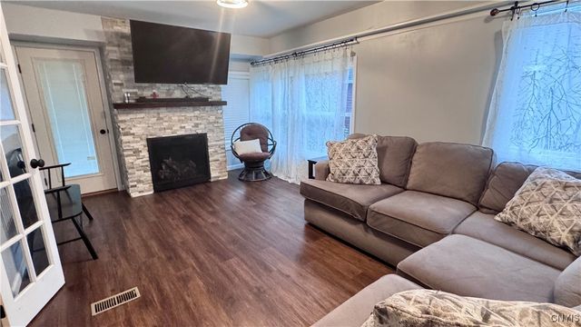 1801 N George St, Rome, NY 13440