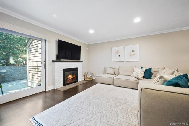 73 Greenway Lane, Rye Brook, NY 10573