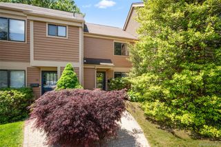 73 Greenway Lane, Rye Brook, NY 10573