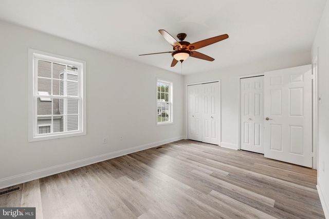 15045 HOLLEYSIDE DR, Dumfries, VA 22025
