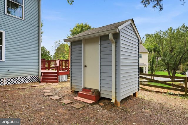 15045 HOLLEYSIDE DR, Dumfries, VA 22025