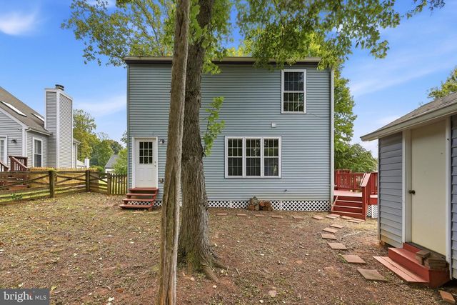 15045 HOLLEYSIDE DR, Dumfries, VA 22025