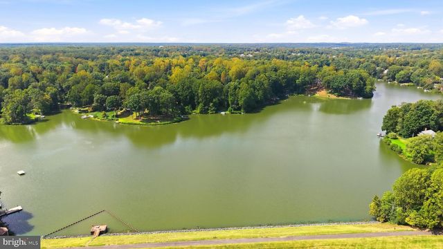 15045 HOLLEYSIDE DR, Dumfries, VA 22025