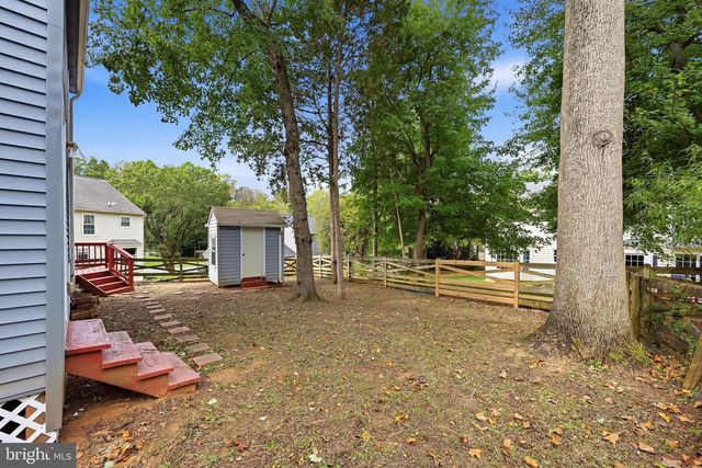 15045 HOLLEYSIDE DR, Dumfries, VA 22025
