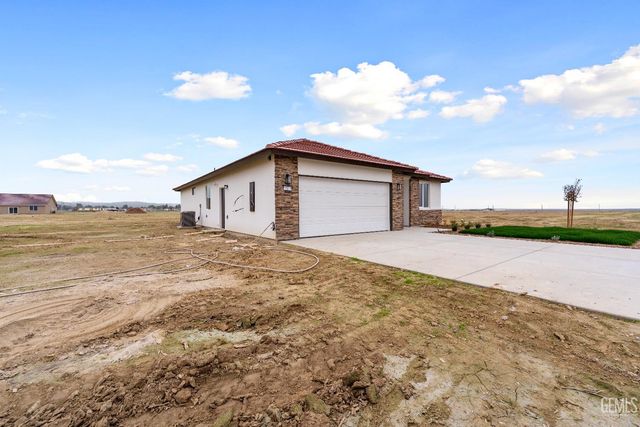 28108 Valley West Road, Taft, CA 93268