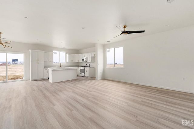 28108 Valley West Road, Taft, CA 93268