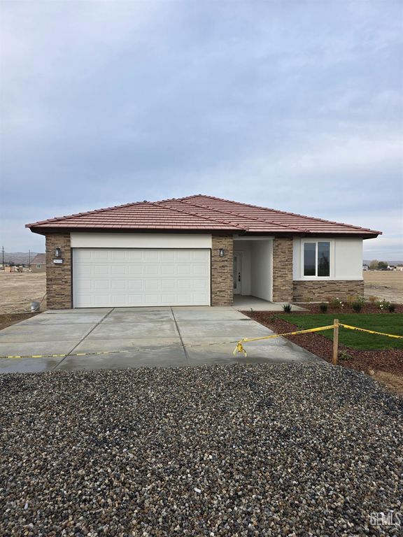 28108 Valley West Road, Taft, CA 93268