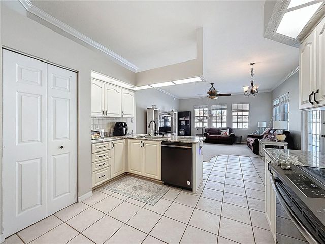 7855 ROUNDELAY DRIVE, New Port Richey, FL 34654