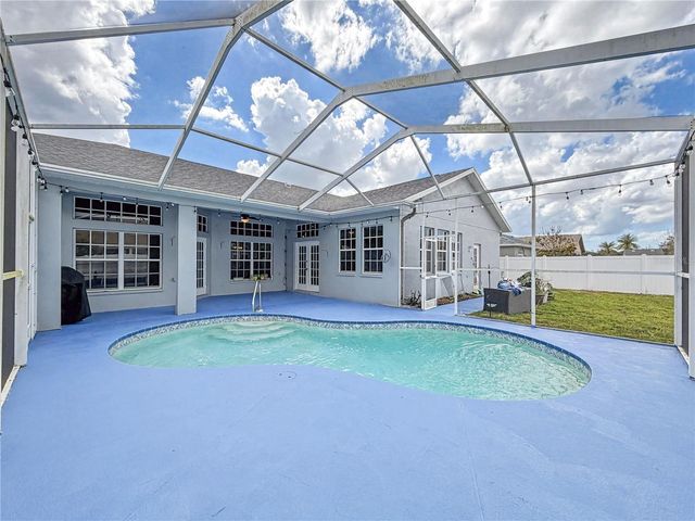 7855 ROUNDELAY DRIVE, New Port Richey, FL 34654