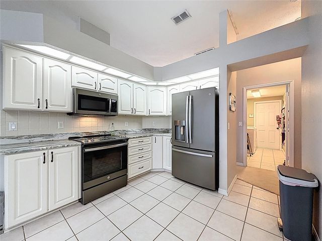 7855 ROUNDELAY DRIVE, New Port Richey, FL 34654