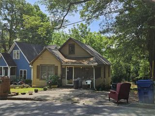 1974 LOIS NW, Atlanta, GA 30318