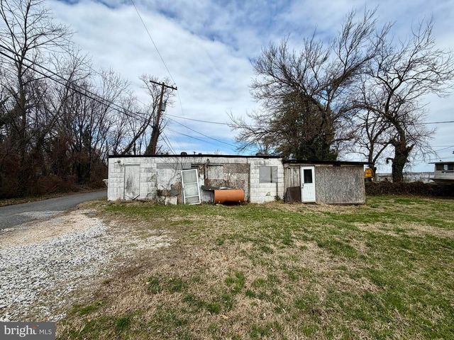 4327 SHORE RD, Baltimore, MD 21219