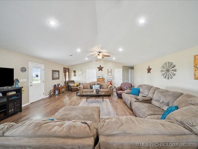 441695 E 190, Bluejacket, OK 74333