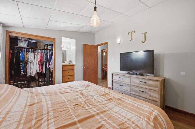 101 E Springdale St, Derby, KS 67037