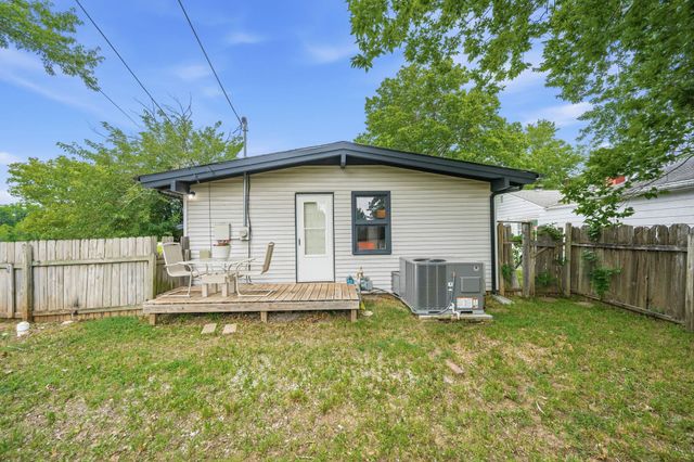 101 E Springdale St, Derby, KS 67037