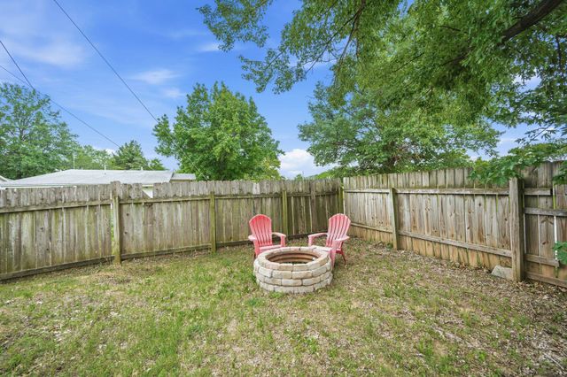 101 E Springdale St, Derby, KS 67037