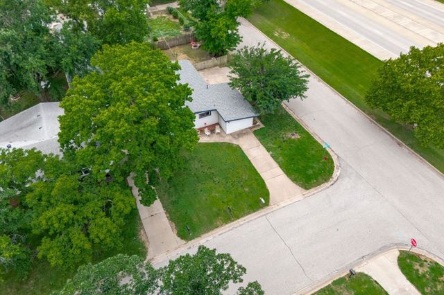 101 E Springdale St, Derby, KS 67037