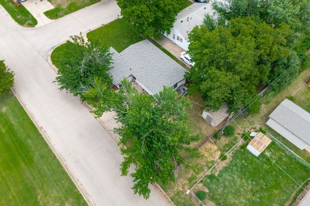 101 E Springdale St, Derby, KS 67037