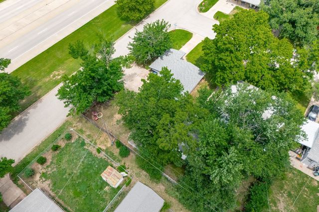 101 E Springdale St, Derby, KS 67037