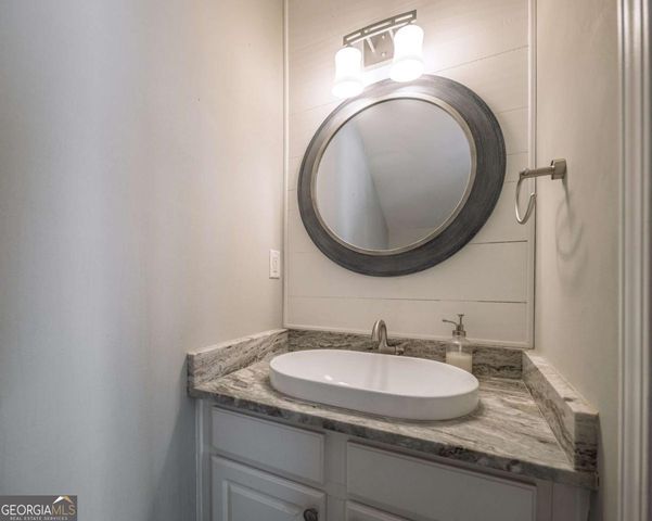 175 Regent Place, Woodstock, GA 30188