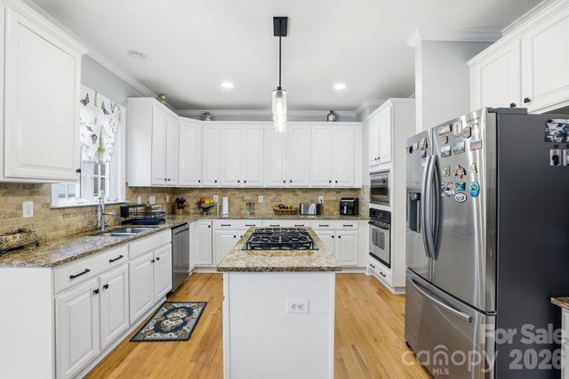 3304 Taviston Drive, Waxhaw, NC 28173