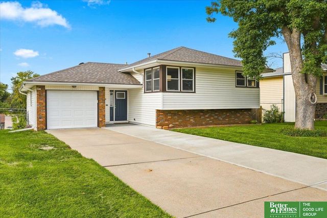 9406 Ames Avenue, Omaha, NE 68134
