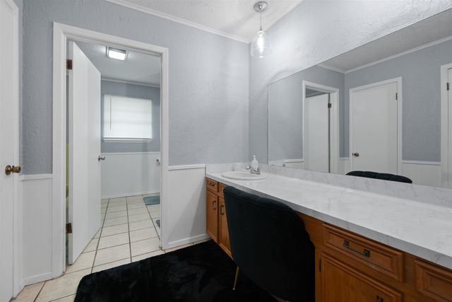 14045 Henry St., Ore City, TX 75638