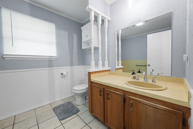 14045 Henry St., Ore City, TX 75638