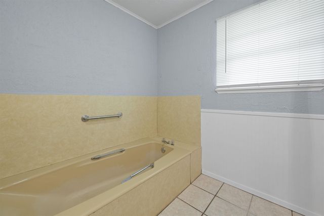 14045 Henry St., Ore City, TX 75638