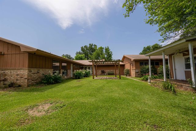 14045 Henry St., Ore City, TX 75638