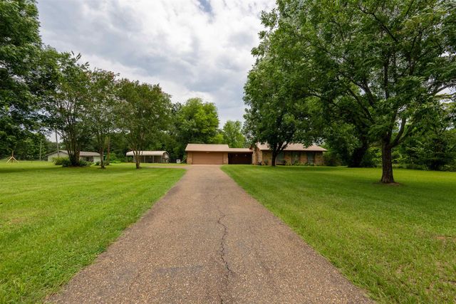 14045 Henry St., Ore City, TX 75638