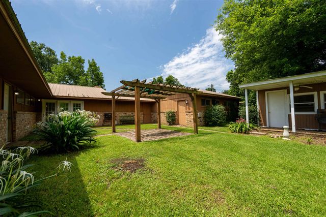14045 Henry St., Ore City, TX 75638