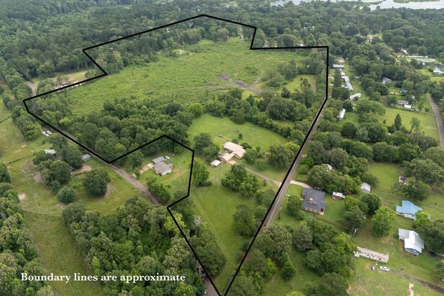 14045 Henry St., Ore City, TX 75638