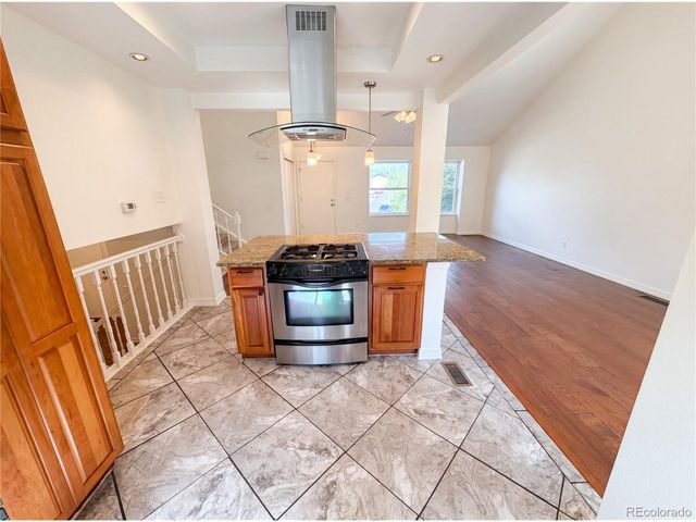 10330 E Weaver Pl, Englewood, CO 80111