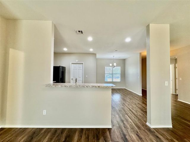10708 SW 23rd Terrace, Yukon, OK 73099