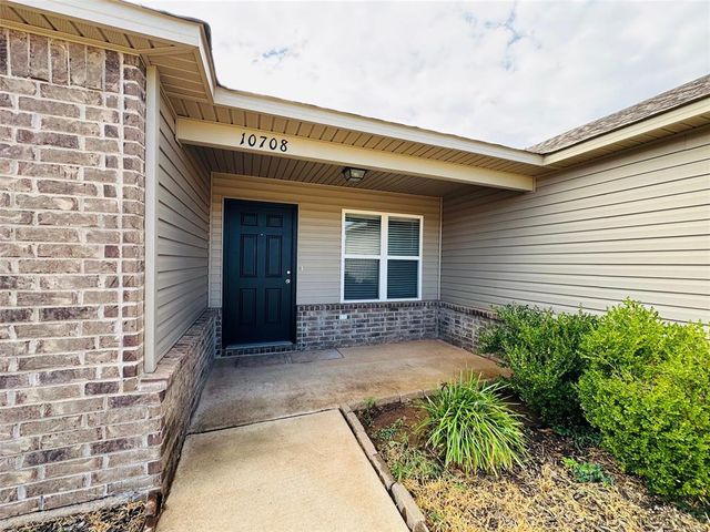 10708 SW 23rd Terrace, Yukon, OK 73099