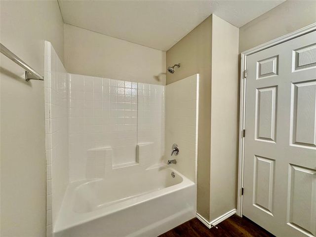10708 SW 23rd Terrace, Yukon, OK 73099