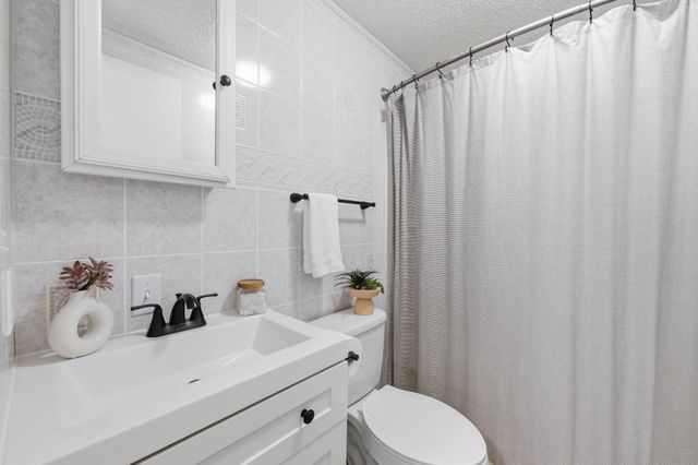 488 N Hydraulic, Belle Plaine, KS 67013