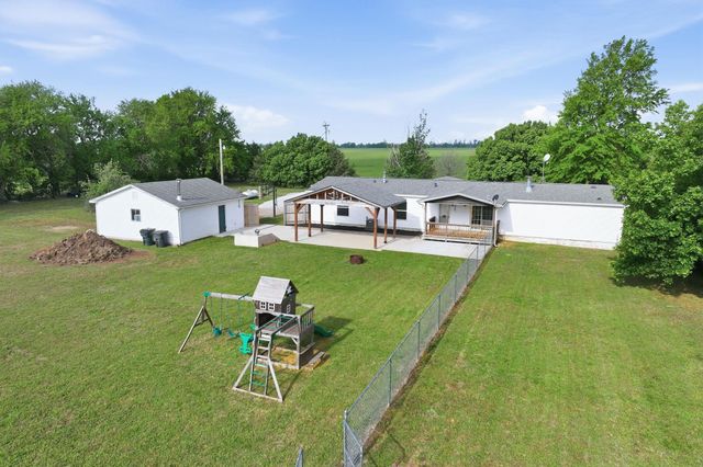 488 N Hydraulic, Belle Plaine, KS 67013