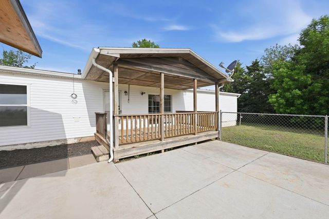 488 N Hydraulic, Belle Plaine, KS 67013