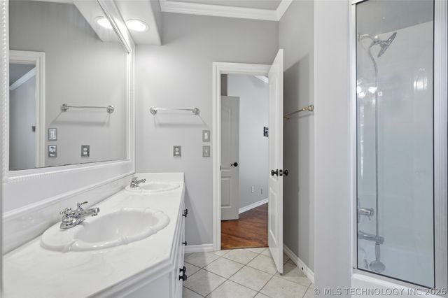 309 E Imperial Street, Broken Arrow, OK 74011