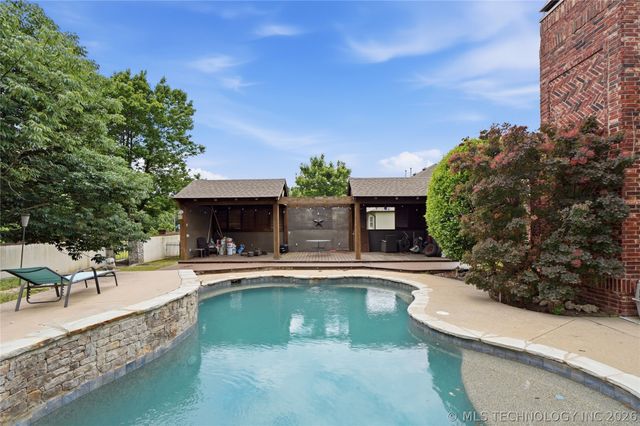 309 E Imperial Street, Broken Arrow, OK 74011