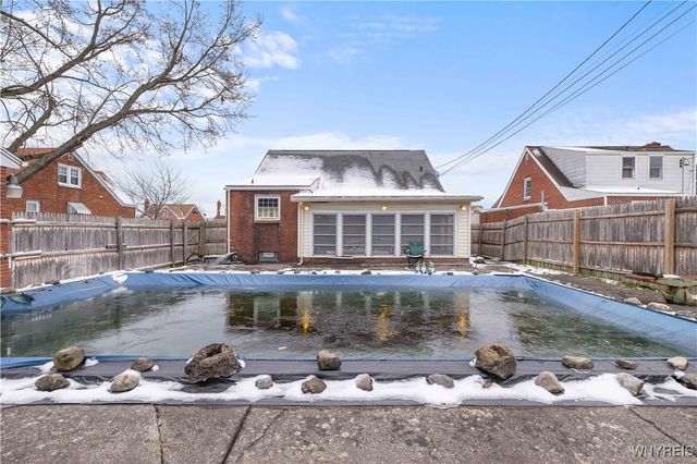 70 Tudor Road, Cheektowaga, NY 14215