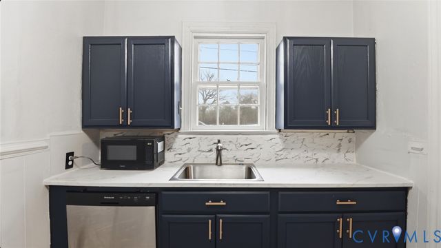 6706 Wentworth St, North Chesterfield, VA 23237