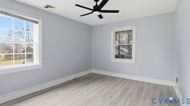 6706 Wentworth St, North Chesterfield, VA 23237