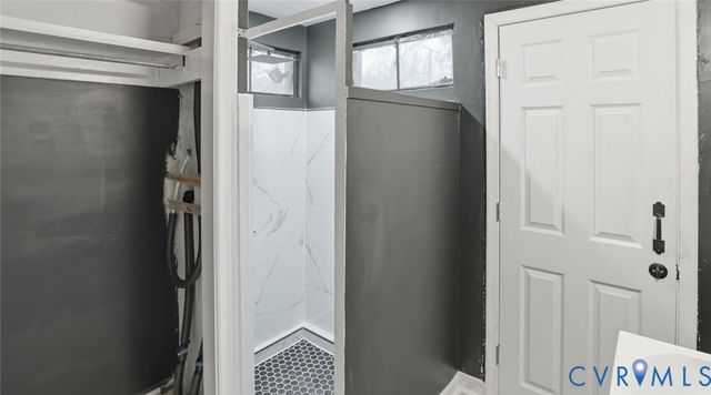 6706 Wentworth St, North Chesterfield, VA 23237