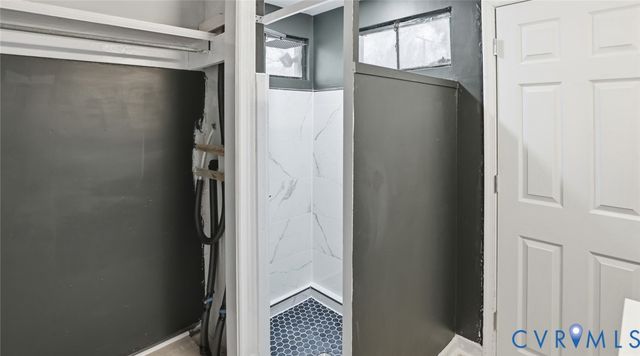 6706 Wentworth St, North Chesterfield, VA 23237