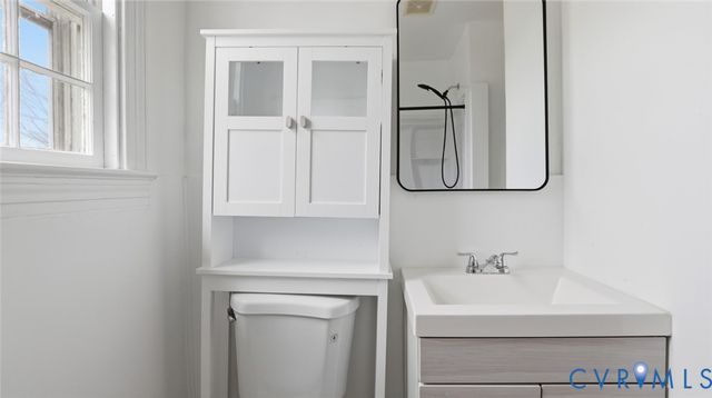 6706 Wentworth St, North Chesterfield, VA 23237