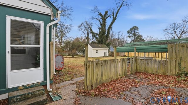 6706 Wentworth St, North Chesterfield, VA 23237