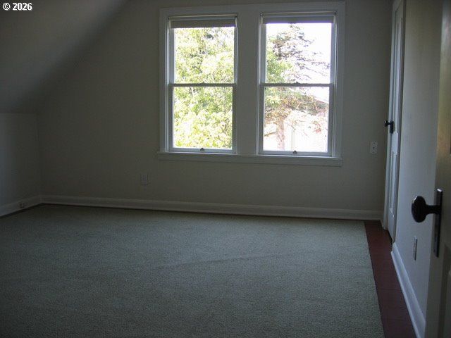 542 Ne 80TH Ave, Portland, OR 97213